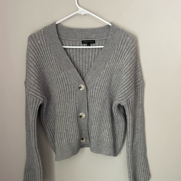 Kendall & Kylie Gray Ribbed Knit Cardigan - Picture 1 of 8